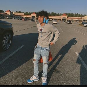 Meet your Posher, Emmanuel